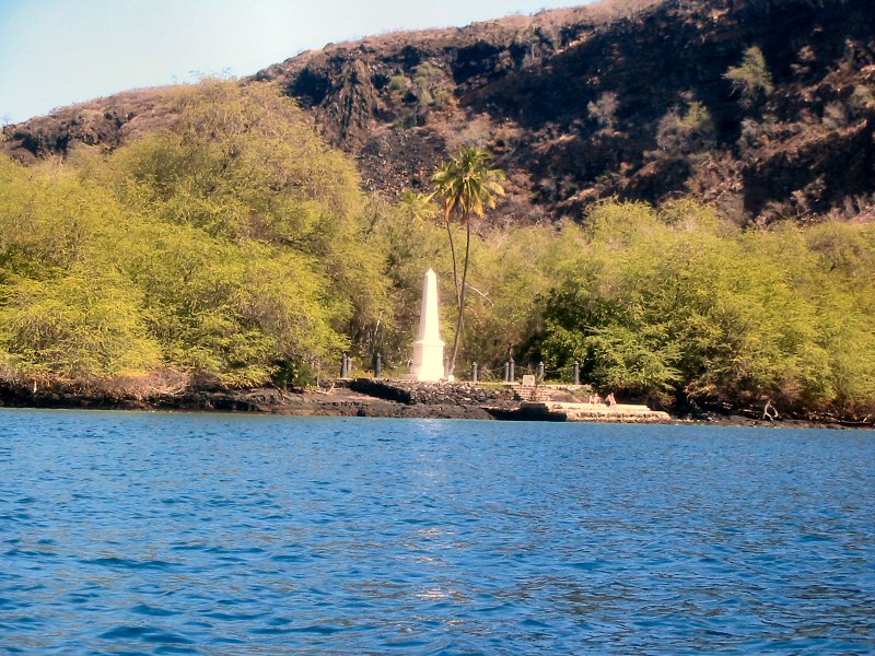 Kealakekua Bay, Captain Cook Monument